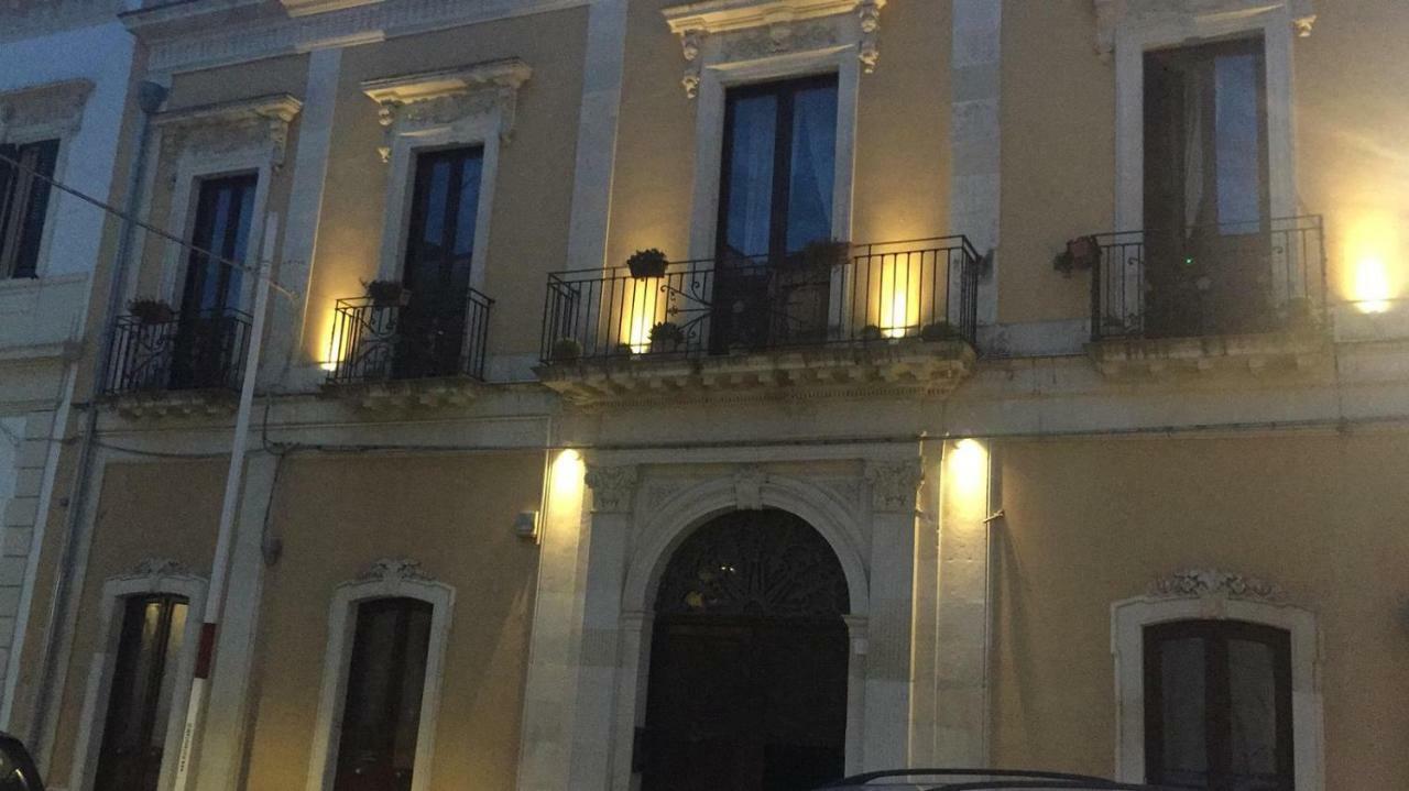 Vila Palazzo Macchia Cutrofiano Exteriér fotografie